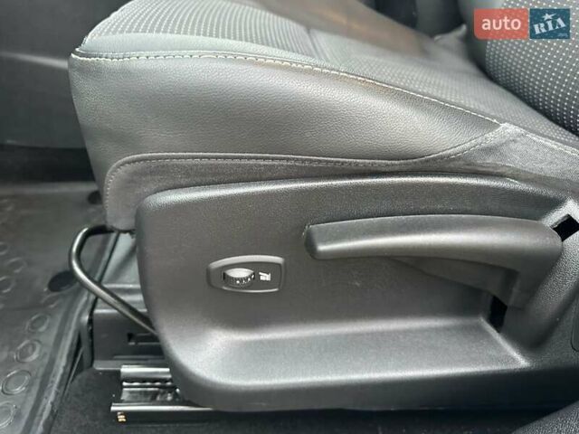 Белый Рено Гранд Сценик, объемом двигателя 1.5 л и пробегом 230 тыс. км за 11900 $, фото 16 на Automoto.ua