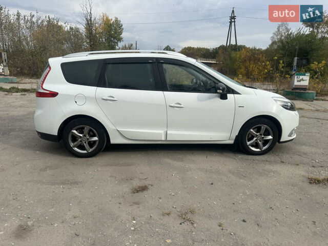 Белый Рено Гранд Сценик, объемом двигателя 1.6 л и пробегом 280 тыс. км за 10500 $, фото 8 на Automoto.ua