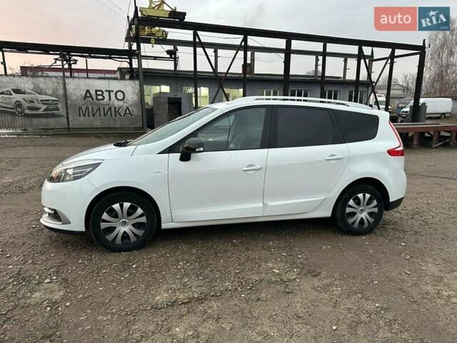 Белый Рено Гранд Сценик, объемом двигателя 1.5 л и пробегом 230 тыс. км за 11900 $, фото 5 на Automoto.ua