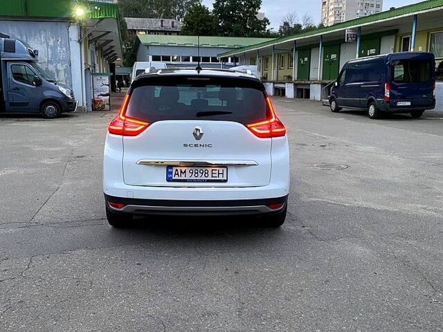 Белый Рено Гранд Сценик, объемом двигателя 1.6 л и пробегом 0 тыс. км за 12300 $, фото 5 на Automoto.ua