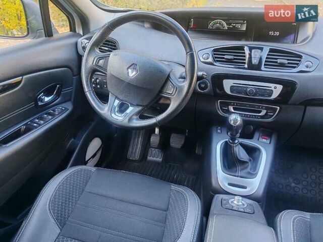 Білий Рено Гранд Сценік, об'ємом двигуна 1.6 л та пробігом 178 тис. км за 11200 $, фото 12 на Automoto.ua