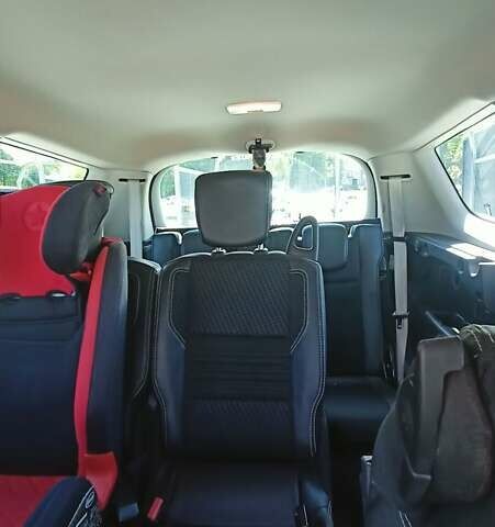 Белый Рено Гранд Сценик, объемом двигателя 1.5 л и пробегом 266 тыс. км за 12000 $, фото 12 на Automoto.ua