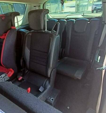 Белый Рено Гранд Сценик, объемом двигателя 1.5 л и пробегом 266 тыс. км за 12000 $, фото 11 на Automoto.ua