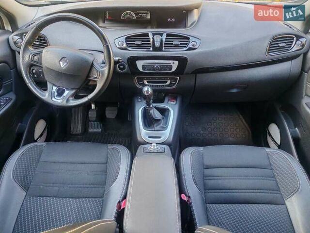 Білий Рено Гранд Сценік, об'ємом двигуна 1.6 л та пробігом 178 тис. км за 11200 $, фото 14 на Automoto.ua