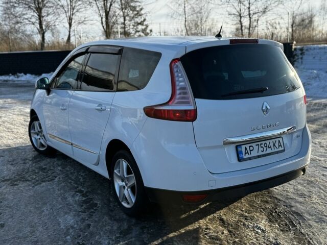 Белый Рено Гранд Сценик, объемом двигателя 1.6 л и пробегом 270 тыс. км за 8499 $, фото 7 на Automoto.ua