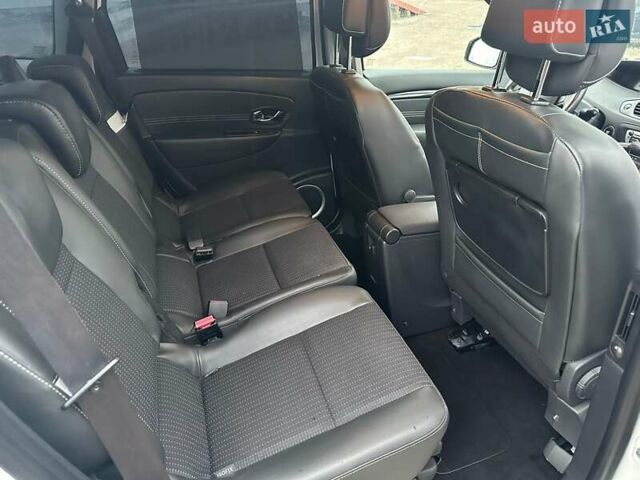 Белый Рено Гранд Сценик, объемом двигателя 1.5 л и пробегом 230 тыс. км за 11900 $, фото 15 на Automoto.ua