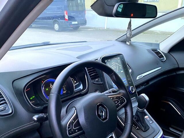 Белый Рено Гранд Сценик, объемом двигателя 1.6 л и пробегом 0 тыс. км за 12300 $, фото 2 на Automoto.ua