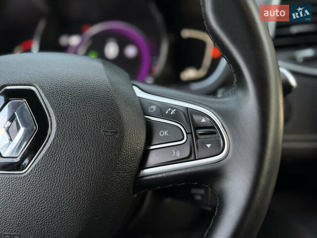 Белый Рено Гранд Сценик, объемом двигателя 1.6 л и пробегом 218 тыс. км за 15300 $, фото 28 на Automoto.ua