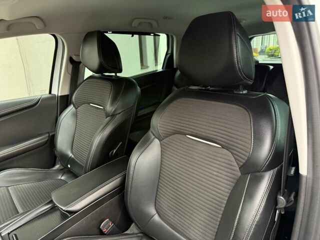 Белый Рено Гранд Сценик, объемом двигателя 1.6 л и пробегом 232 тыс. км за 14300 $, фото 52 на Automoto.ua