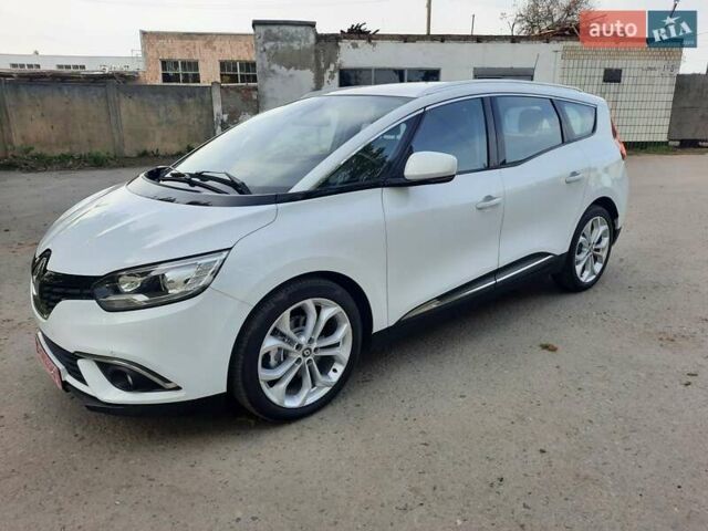 Белый Рено Гранд Сценик, объемом двигателя 1.5 л и пробегом 211 тыс. км за 14800 $, фото 7 на Automoto.ua