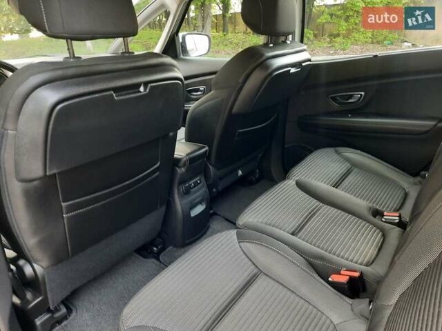 Белый Рено Гранд Сценик, объемом двигателя 1.5 л и пробегом 211 тыс. км за 14800 $, фото 90 на Automoto.ua