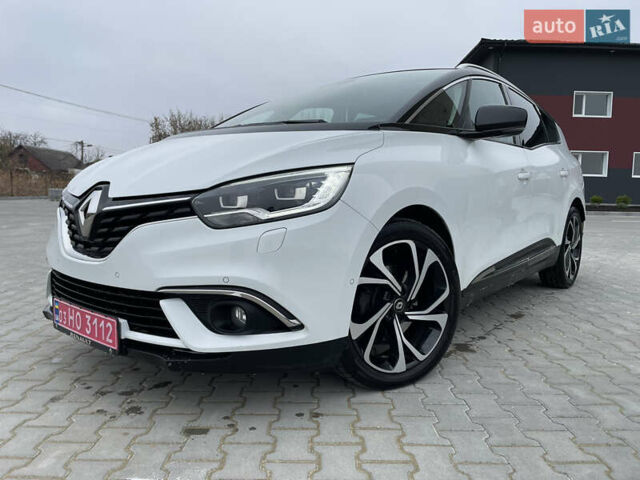 Белый Рено Гранд Сценик, объемом двигателя 1.6 л и пробегом 216 тыс. км за 16000 $, фото 2 на Automoto.ua