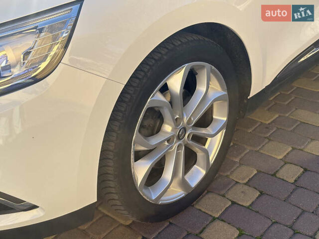 Белый Рено Гранд Сценик, объемом двигателя 1.5 л и пробегом 171 тыс. км за 15200 $, фото 13 на Automoto.ua