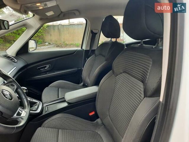 Белый Рено Гранд Сценик, объемом двигателя 1.5 л и пробегом 211 тыс. км за 14800 $, фото 47 на Automoto.ua