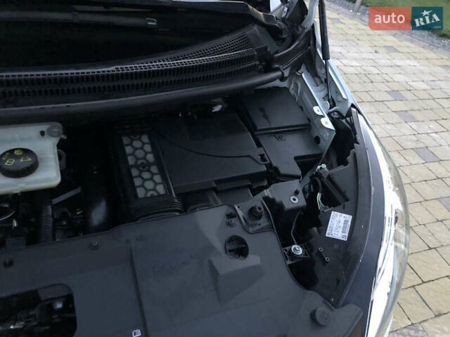 Білий Рено Гранд Сценік, об'ємом двигуна 1.6 л та пробігом 238 тис. км за 12700 $, фото 32 на Automoto.ua