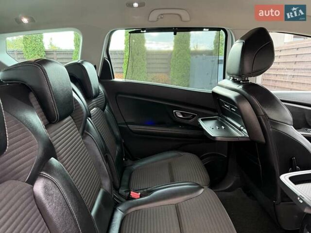 Белый Рено Гранд Сценик, объемом двигателя 1.6 л и пробегом 232 тыс. км за 14300 $, фото 78 на Automoto.ua