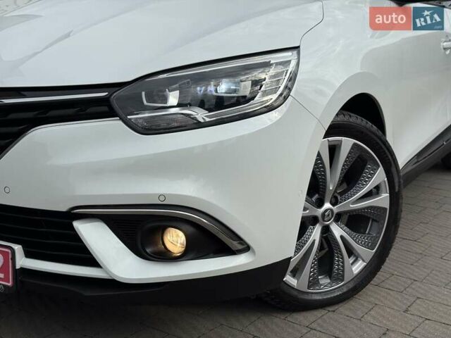 Белый Рено Гранд Сценик, объемом двигателя 1.6 л и пробегом 232 тыс. км за 14300 $, фото 27 на Automoto.ua