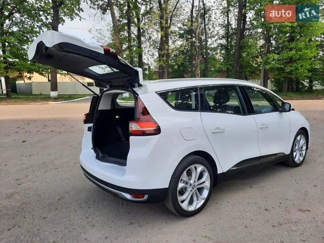 Белый Рено Гранд Сценик, объемом двигателя 1.5 л и пробегом 211 тыс. км за 14800 $, фото 99 на Automoto.ua