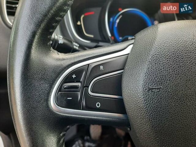 Белый Рено Гранд Сценик, объемом двигателя 1.5 л и пробегом 211 тыс. км за 14800 $, фото 58 на Automoto.ua