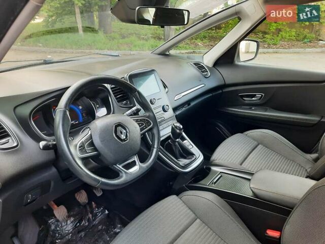 Белый Рено Гранд Сценик, объемом двигателя 1.5 л и пробегом 211 тыс. км за 14800 $, фото 75 на Automoto.ua