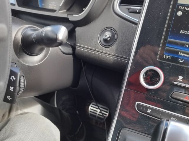 Белый Рено Гранд Сценик, объемом двигателя 1.6 л и пробегом 186 тыс. км за 18500 $, фото 5 на Automoto.ua