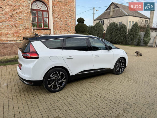 Белый Рено Гранд Сценик, объемом двигателя 1.6 л и пробегом 184 тыс. км за 15700 $, фото 14 на Automoto.ua