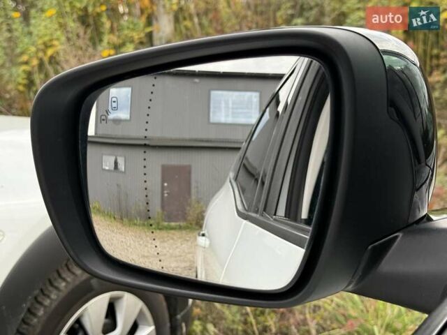 Белый Рено Гранд Сценик, объемом двигателя 1.6 л и пробегом 232 тыс. км за 14300 $, фото 29 на Automoto.ua