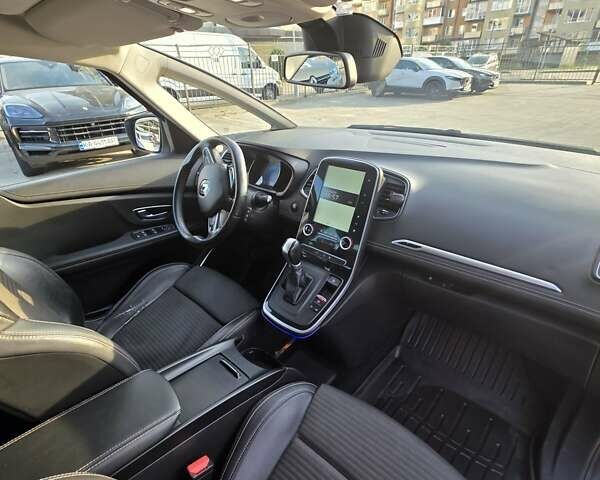 Белый Рено Гранд Сценик, объемом двигателя 1.46 л и пробегом 260 тыс. км за 13500 $, фото 5 на Automoto.ua