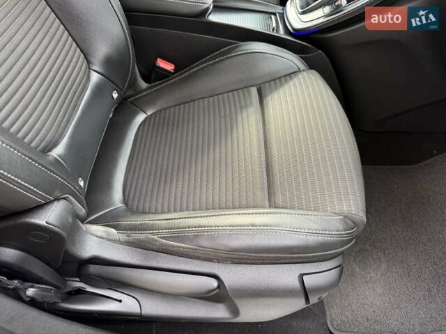 Белый Рено Гранд Сценик, объемом двигателя 1.6 л и пробегом 232 тыс. км за 14300 $, фото 84 на Automoto.ua