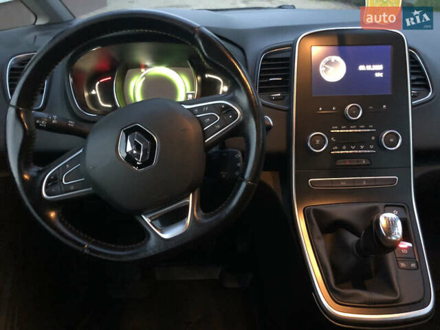 Білий Рено Гранд Сценік, об'ємом двигуна 1.6 л та пробігом 238 тис. км за 12700 $, фото 43 на Automoto.ua