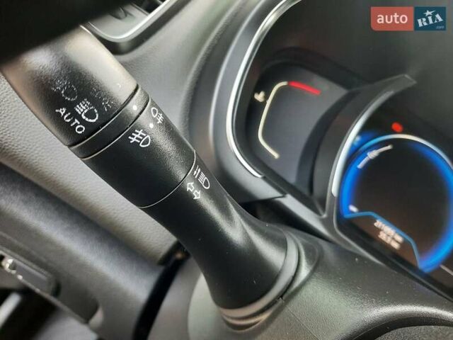 Белый Рено Гранд Сценик, объемом двигателя 1.5 л и пробегом 211 тыс. км за 14800 $, фото 60 на Automoto.ua