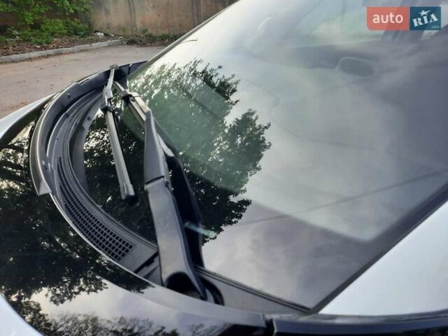 Белый Рено Гранд Сценик, объемом двигателя 1.5 л и пробегом 211 тыс. км за 14800 $, фото 35 на Automoto.ua