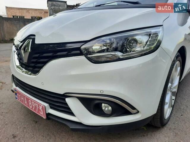 Белый Рено Гранд Сценик, объемом двигателя 1.5 л и пробегом 211 тыс. км за 14800 $, фото 31 на Automoto.ua