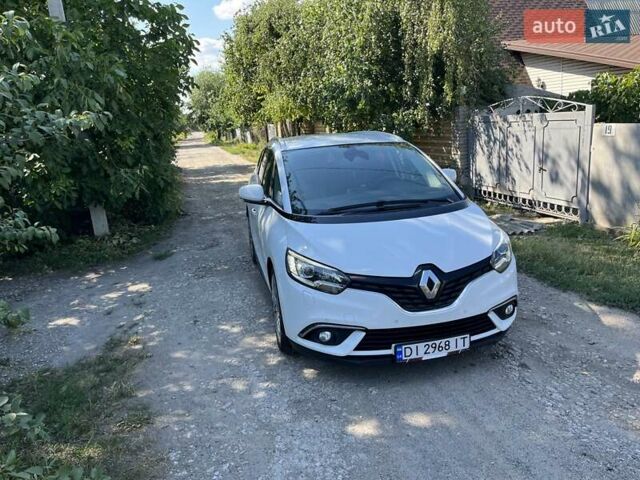Белый Рено Гранд Сценик, объемом двигателя 1.46 л и пробегом 186 тыс. км за 15000 $, фото 7 на Automoto.ua