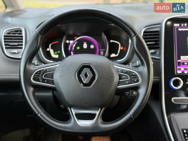 Белый Рено Гранд Сценик, объемом двигателя 1.6 л и пробегом 218 тыс. км за 15300 $, фото 27 на Automoto.ua