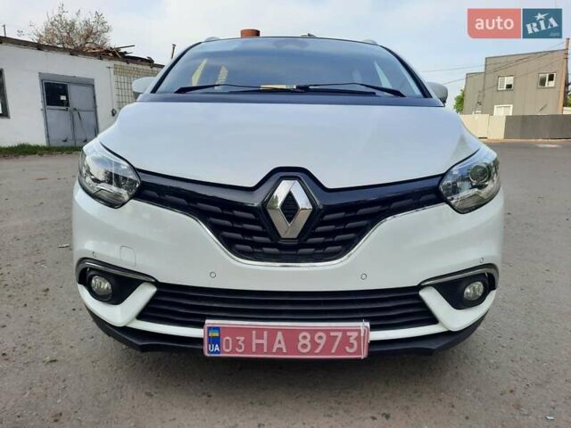 Белый Рено Гранд Сценик, объемом двигателя 1.5 л и пробегом 211 тыс. км за 14800 $, фото 32 на Automoto.ua