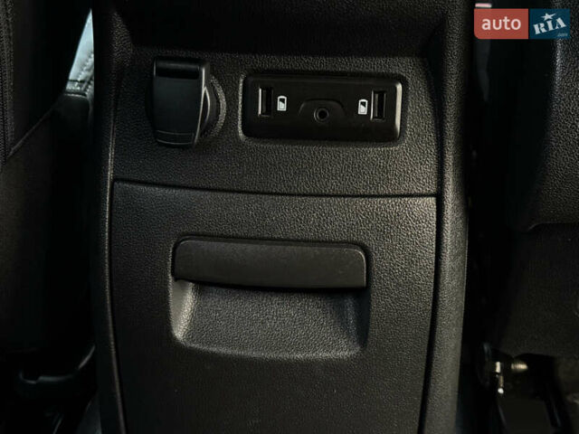 Белый Рено Гранд Сценик, объемом двигателя 1.6 л и пробегом 218 тыс. км за 15300 $, фото 42 на Automoto.ua