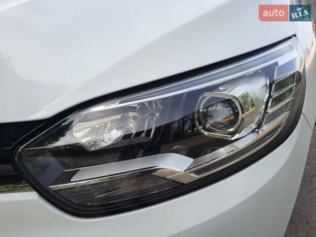 Белый Рено Гранд Сценик, объемом двигателя 1.5 л и пробегом 211 тыс. км за 14800 $, фото 30 на Automoto.ua