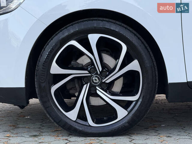 Белый Рено Гранд Сценик, объемом двигателя 1.6 л и пробегом 218 тыс. км за 15300 $, фото 18 на Automoto.ua