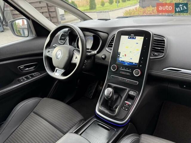 Белый Рено Гранд Сценик, объемом двигателя 1.6 л и пробегом 232 тыс. км за 14300 $, фото 86 на Automoto.ua