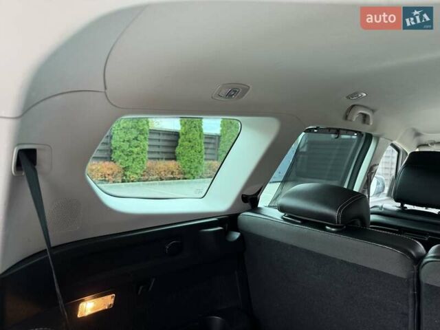 Белый Рено Гранд Сценик, объемом двигателя 1.6 л и пробегом 232 тыс. км за 14300 $, фото 70 на Automoto.ua