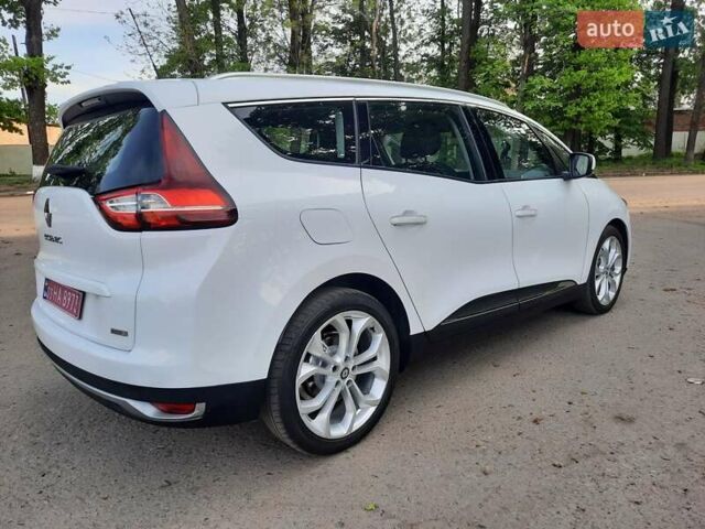 Белый Рено Гранд Сценик, объемом двигателя 1.5 л и пробегом 211 тыс. км за 14800 $, фото 22 на Automoto.ua