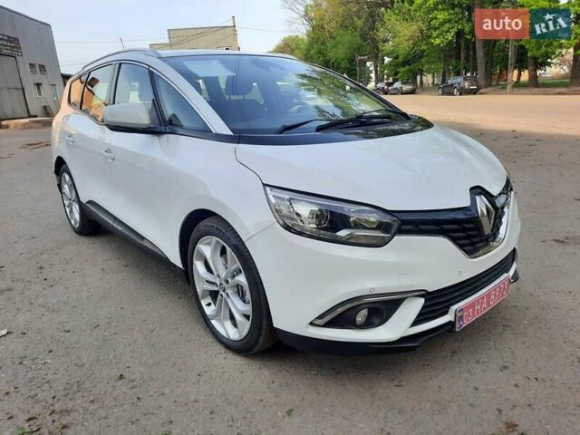 Белый Рено Гранд Сценик, объемом двигателя 1.5 л и пробегом 211 тыс. км за 14800 $, фото 27 на Automoto.ua