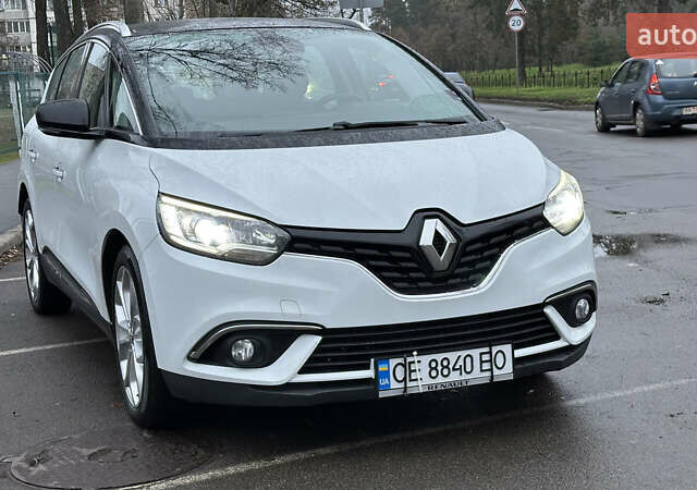 Белый Рено Гранд Сценик, объемом двигателя 1.46 л и пробегом 221 тыс. км за 16500 $, фото 2 на Automoto.ua