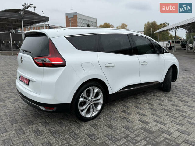 Белый Рено Гранд Сценик, объемом двигателя 1.5 л и пробегом 210 тыс. км за 16400 $, фото 3 на Automoto.ua