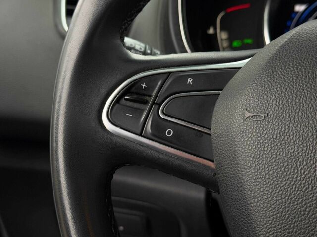 Белый Рено Гранд Сценик, объемом двигателя 1.7 л и пробегом 230 тыс. км за 16800 $, фото 16 на Automoto.ua