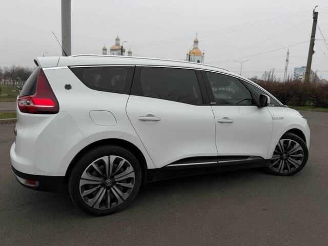 Белый Рено Гранд Сценик, объемом двигателя 1.7 л и пробегом 230 тыс. км за 16800 $, фото 9 на Automoto.ua