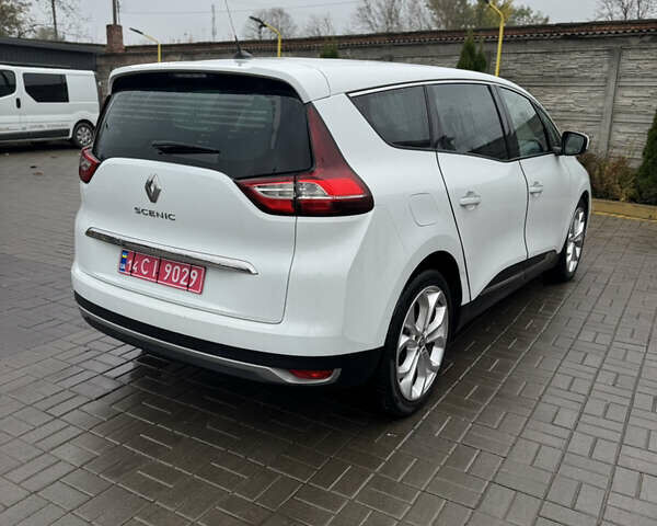 Белый Рено Гранд Сценик, объемом двигателя 0 л и пробегом 159 тыс. км за 15800 $, фото 2 на Automoto.ua