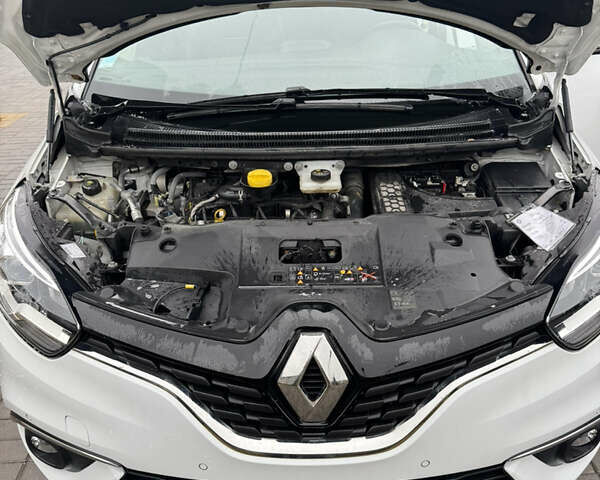 Белый Рено Гранд Сценик, объемом двигателя 0 л и пробегом 159 тыс. км за 15800 $, фото 21 на Automoto.ua