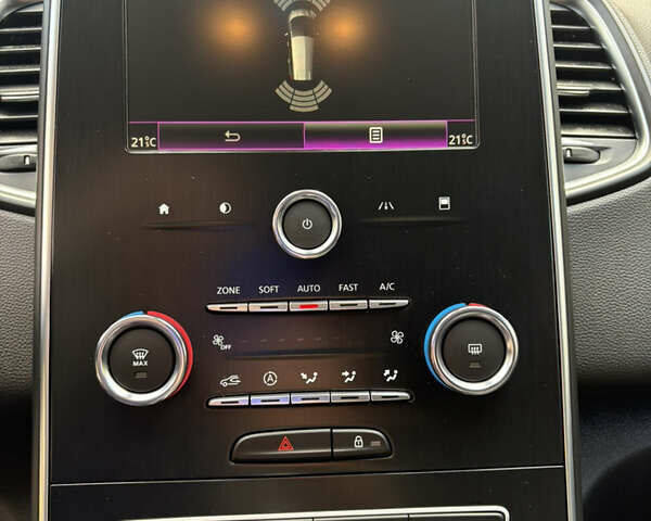 Белый Рено Гранд Сценик, объемом двигателя 1.7 л и пробегом 199 тыс. км за 15600 $, фото 62 на Automoto.ua